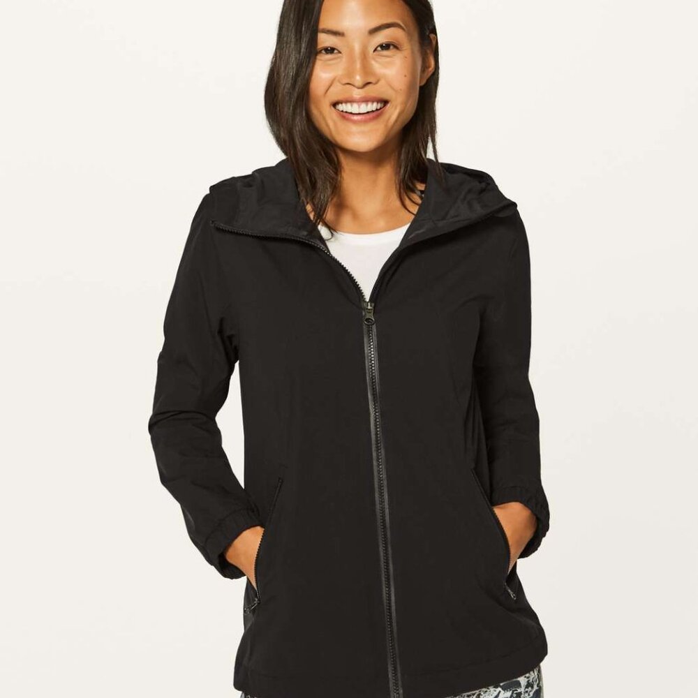 Lululemon Women's Black‎ Rise And Shine III Wp Performance Jacket Size 6